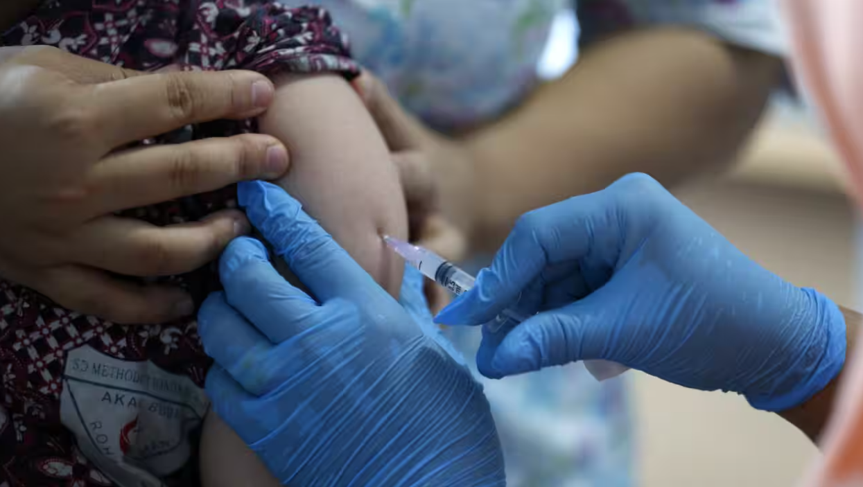 Diphtheria vaccination and prevention